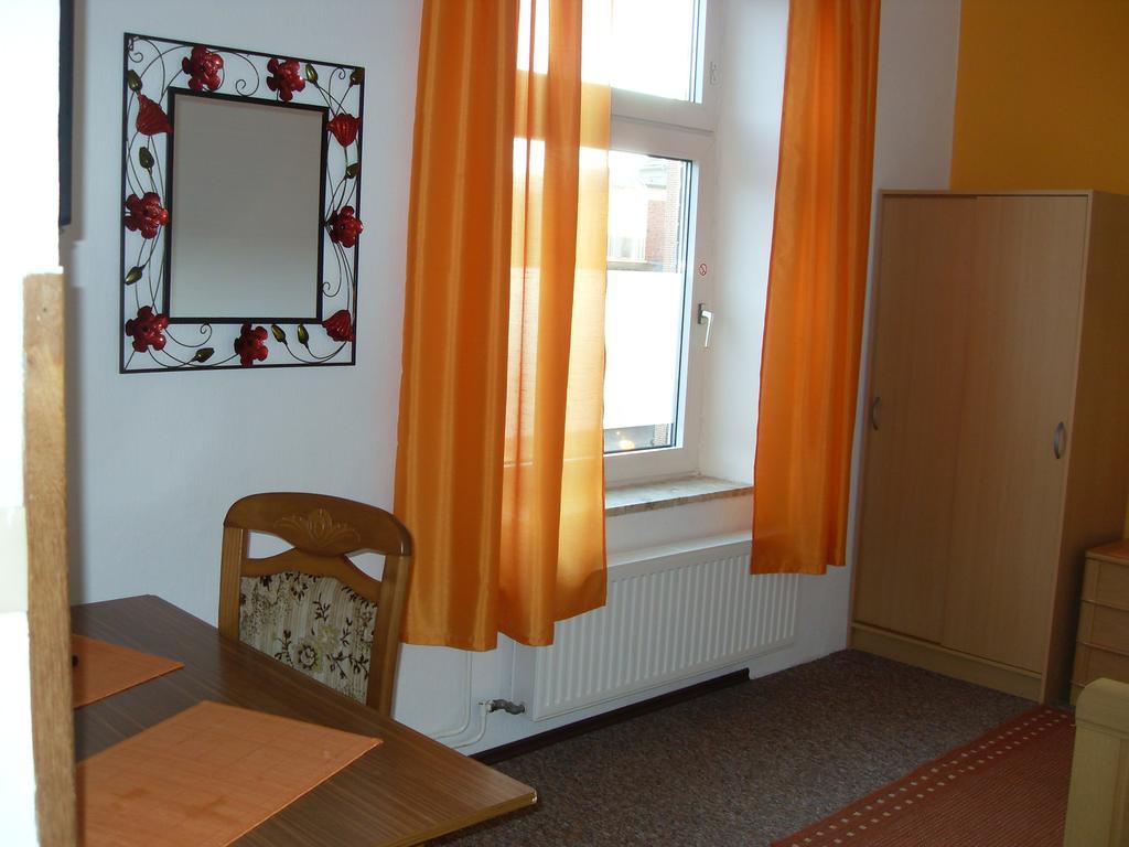 Hotel Gruener Kranz Rendsburg Room photo